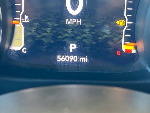 Used 2021 Jeep Gladiator Sport image 30