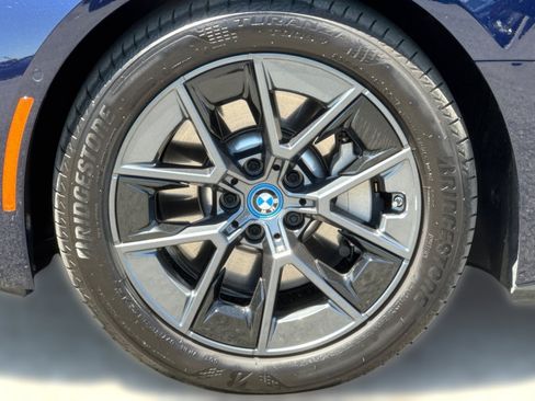 Certified 2023 BMW i4 eDrive35 RWD image 11