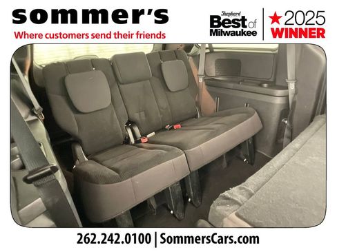 Used 2018 Dodge Grand Caravan SE image 26