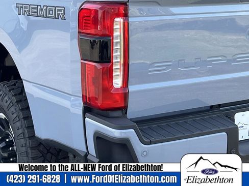 New 2025 Ford F350 Lariat w/ Lariat Ultimate Package image 6