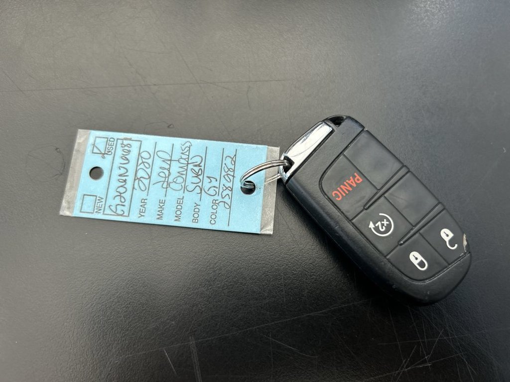 Used 2020 Jeep Compass Limited w/ Premium Lighting Group AWD/4WD image 12