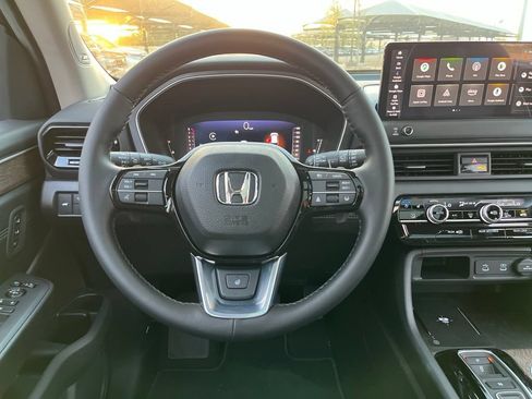 Used 2026 Honda Pilot Elite image 18