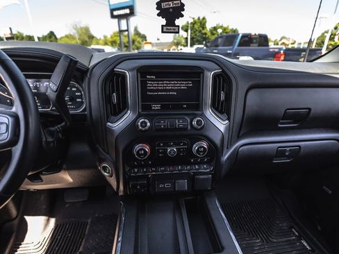 Used 2023 GMC Sierra 3500 Denali w/ Denali Ultimate Package AWD/4WD image 31