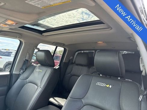 Used 2020 Nissan Frontier PRO-4X AWD/4WD image 12