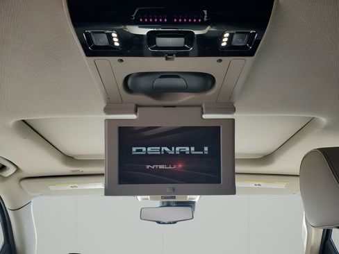 Used 2016 GMC Yukon Denali w/ Open Road Package image 22