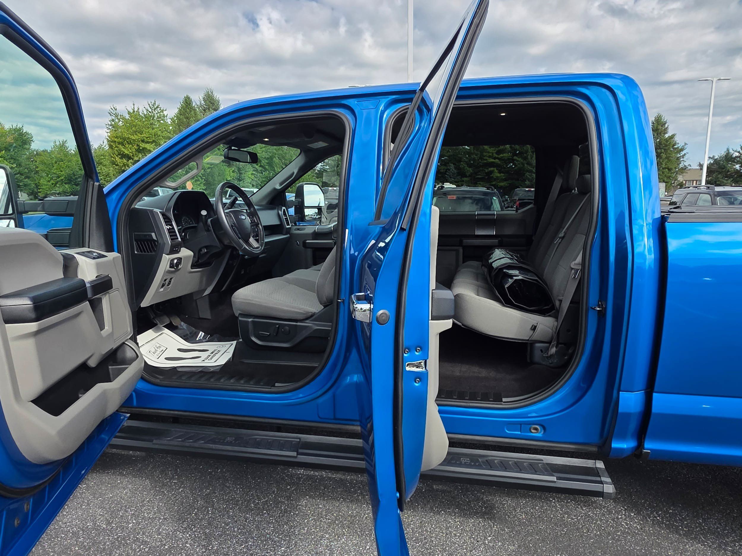 Used 2020 Ford F150 XLT w/ Equipment Group 302A Luxury AWD/4WD image 10