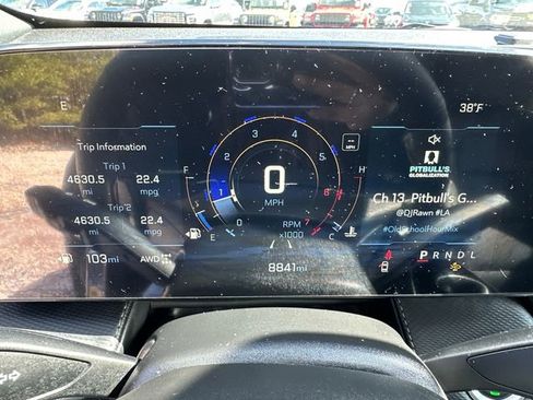 Used 2025 Chevrolet Equinox LT w/ Convenience Package II image 29