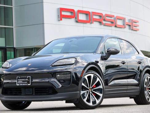 Certified 2025 Porsche Macan 4S Electric AWD/4WD image 1