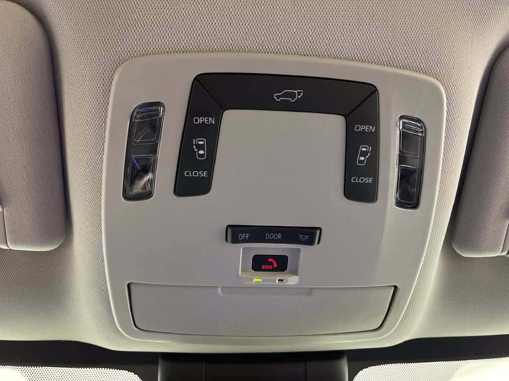 Certified 2026 Toyota Sienna LE AWD/4WD image 29