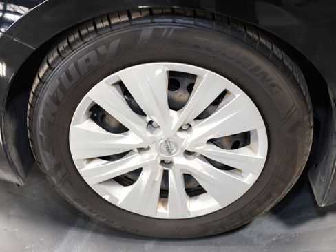 Used 2020 Nissan Sentra S FWD image 28