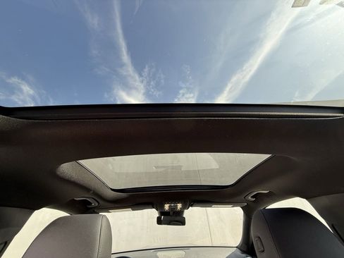 Used 2024 Mercedes-Benz GLB 250 image 7