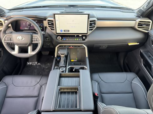 New 2026 Toyota Tundra Limited AWD/4WD image 4
