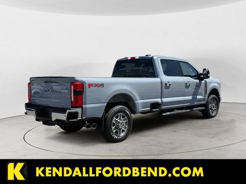 Used 2025 Ford F350 Lariat w/ FX4 Off-Road Package AWD/4WD image 5