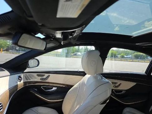 Used 2017 Mercedes-Benz S 550 4MATIC Sedan image 10