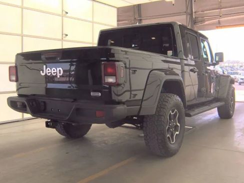 Used 2023 Jeep Gladiator Overland image 3