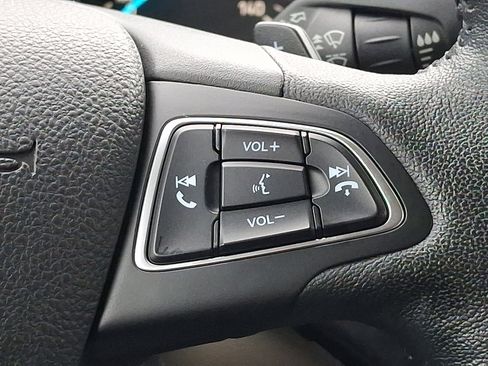 Used 2017 Ford Escape Titanium image 21