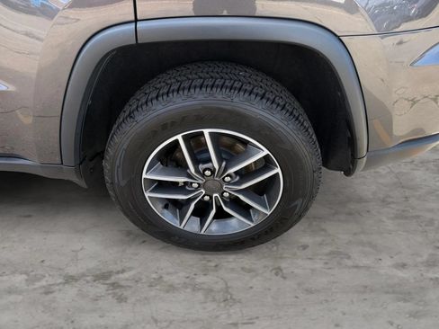 Used 2019 Jeep Grand Cherokee Limited AWD/4WD image 44