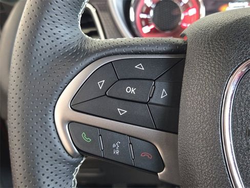 Used 2016 Dodge Challenger SRT Hellcat image 22