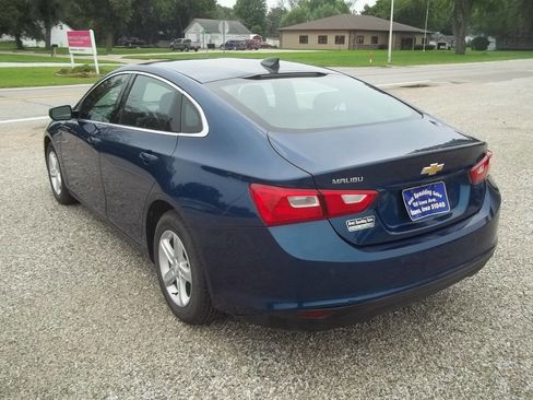 Used 2019 Chevrolet Malibu LS w/ Driver Confidence Package image 5