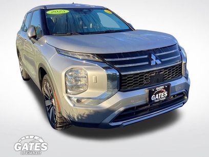 Used 2025 Mitsubishi Outlander SE