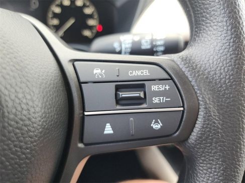 New 2026 Honda HR-V LX image 31