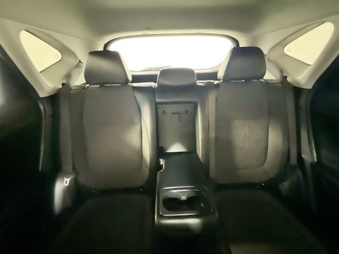 Used 2024 Kia Seltos S AWD/4WD image 32