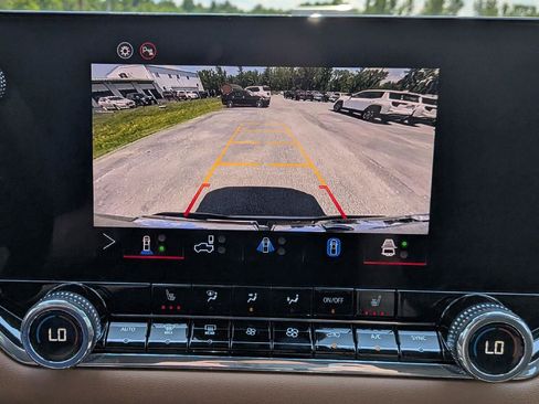 New 2026 GMC Canyon AT4 w/ Technology Plus Package AWD/4WD image 16