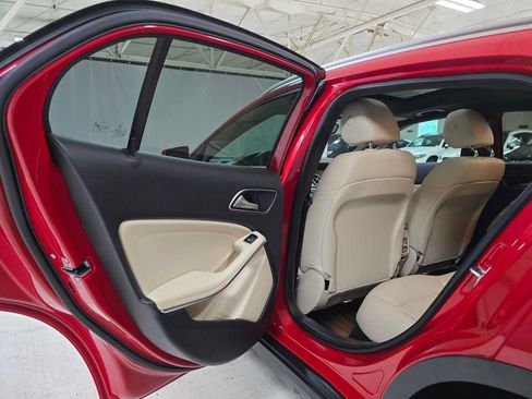 Used 2019 Mercedes-Benz GLA 250 4MATIC image 15