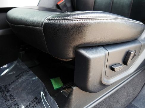 Used 2021 Ford F350 Lariat AWD/4WD image 13