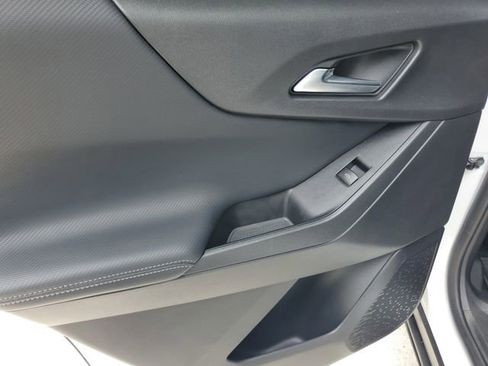 Used 2026 Chevrolet Equinox LT w/ Midnight Edition FWD image 11