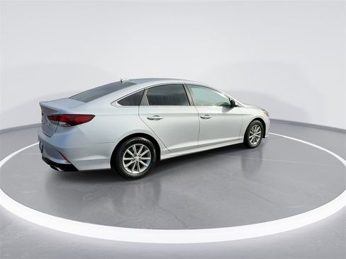 Used 2018 Hyundai Sonata SE image 14