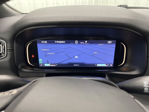 Used 2025 Jeep Wagoneer 4WD w/ Convenience Group I image 24