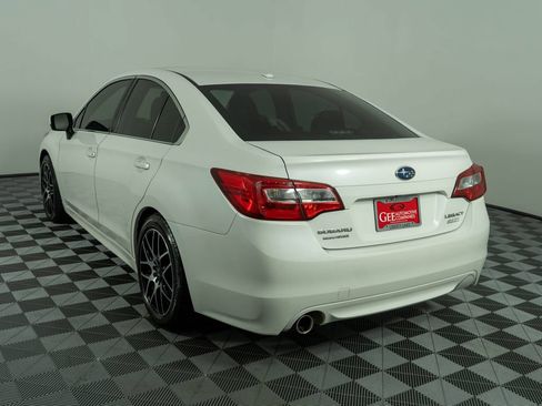Used 2015 Subaru Legacy 2.5i Premium AWD/4WD image 4