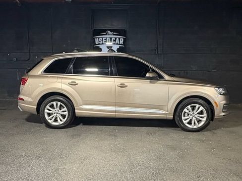 Used 2018 Audi Q7 3.0T Premium Plus w/ Premium Plus Package AWD/4WD image 8