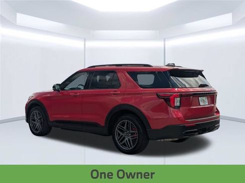 Used 2025 Ford Explorer ST-Line w/ Premium Package AWD/4WD image 4