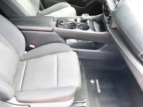 Used 2024 Nissan Rogue SV AWD/4WD image 50