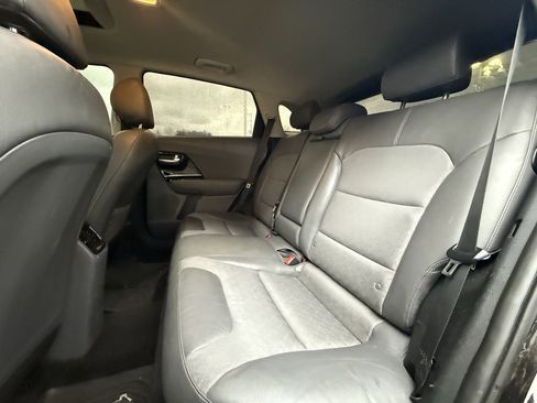 Used 2017 Kia Niro EX image 25