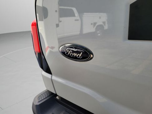 Used 2023 Ford F150 Lightning Platinum AWD/4WD image 29