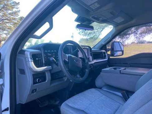 Used 2023 Ford F250 XL w/ Camper Package image 13