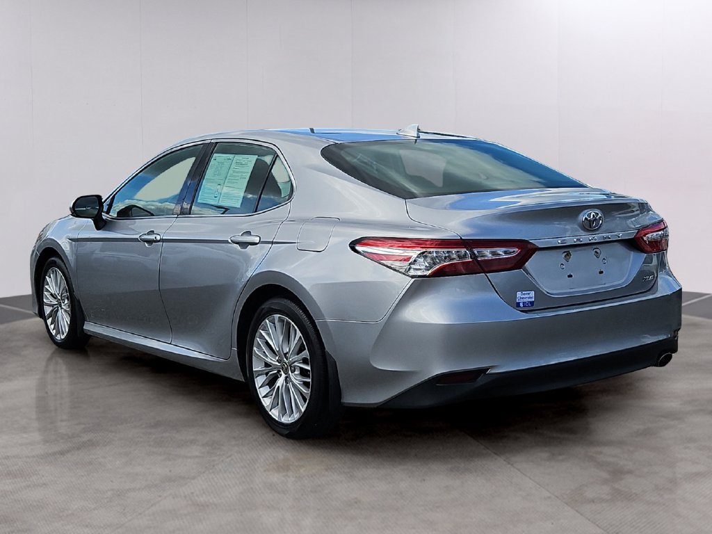 Used 2020 Toyota Camry XLE FWD image 6