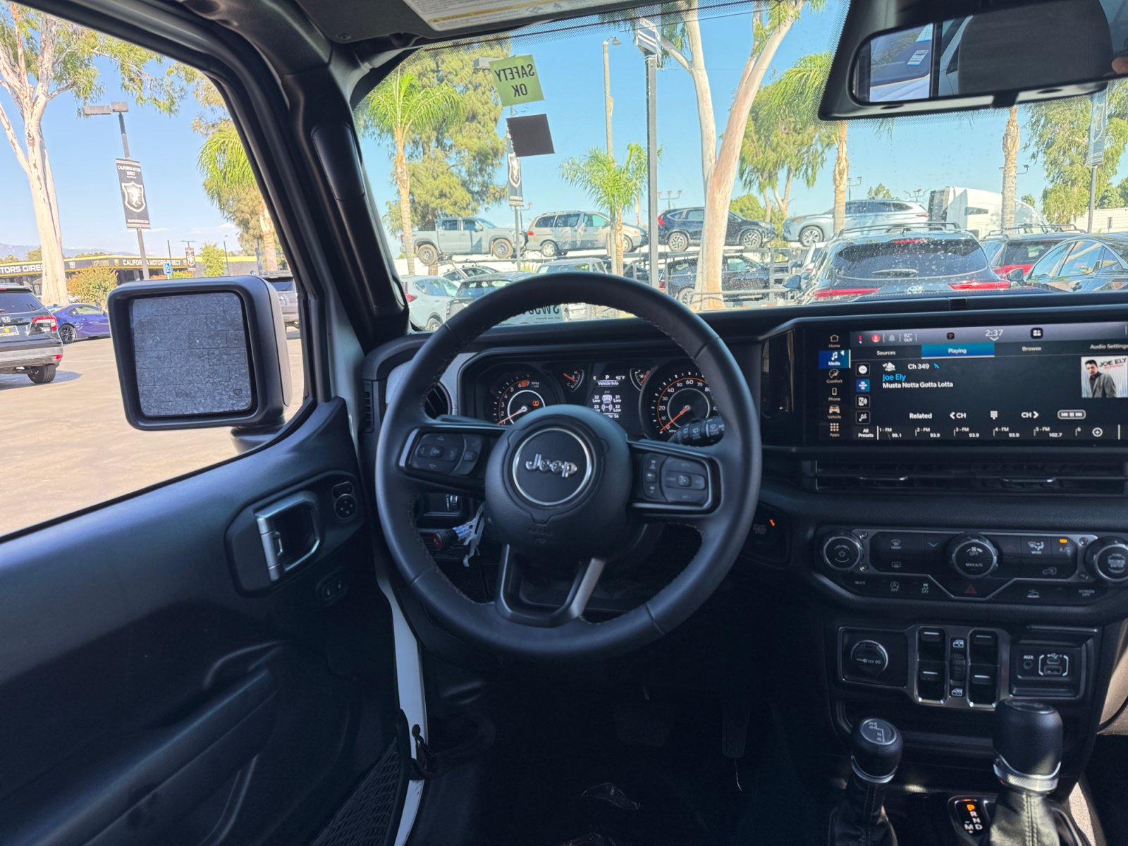 Used 2025 Jeep Wrangler Unlimited Sport AWD/4WD image 17