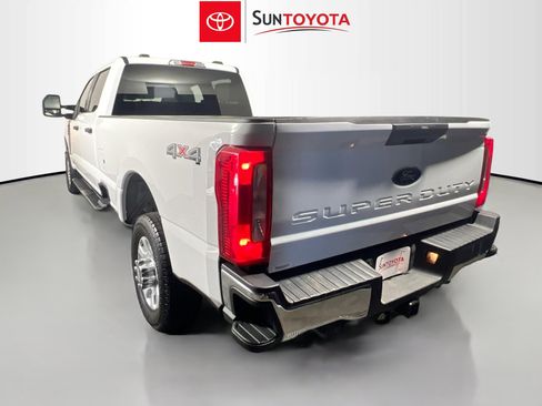 Used 2024 Ford F350 XLT image 6