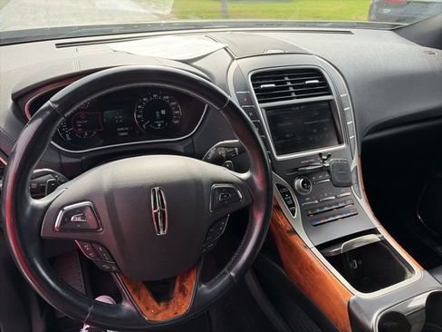 Used 2016 Lincoln MKX Reserve w/ Technology Package image 13