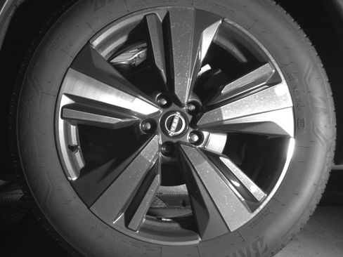 Used 2026 Nissan Rogue SL FWD image 17
