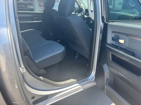 Used 2021 RAM 1500 Classic SLT RWD image 13