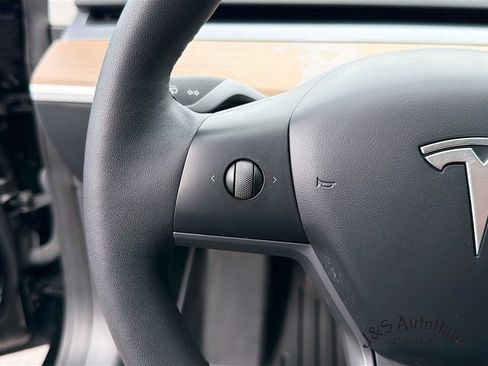 Used 2023 Tesla Model 3 Standard Range RWD image 13