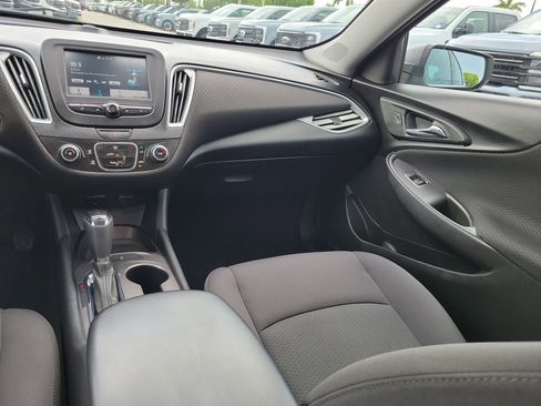 Used 2018 Chevrolet Malibu LS FWD image 15