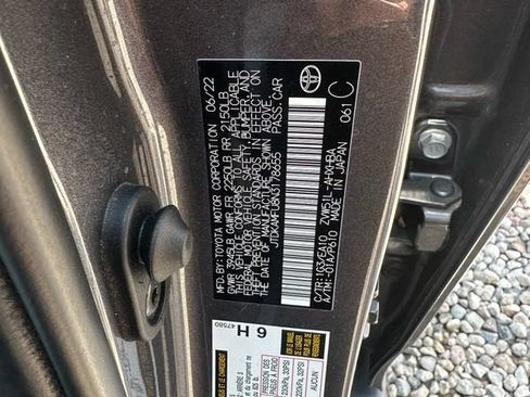 Used 2022 Toyota Prius XLE FWD image 48