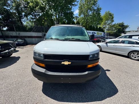 Used 2020 Chevrolet Express 2500 w/ Driver Convenience Package RWD image 6