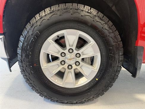 Used 2025 Chevrolet Silverado 1500 LT image 45